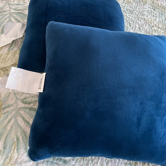 DALLAS COWBOYS DECOR PILLOWS 2-PACK NWOT - Picture 3 of 8